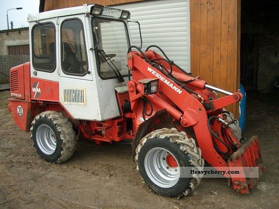 Fahndung nach einem Hoflader (Foto: Polizei Sondershausen)