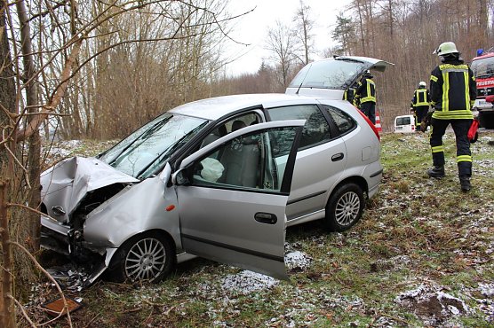 Unfall Flinsberg (Foto: Feuerwehr Heiligenstadt) Unfall Flinsberg (Foto: Feuerwehr Heiligenstadt)