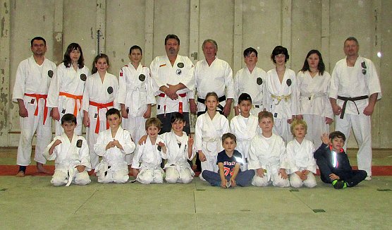 Hochkar&auml;tiger Kampfkunstlehrgang in Artern (Foto: W. Bank)