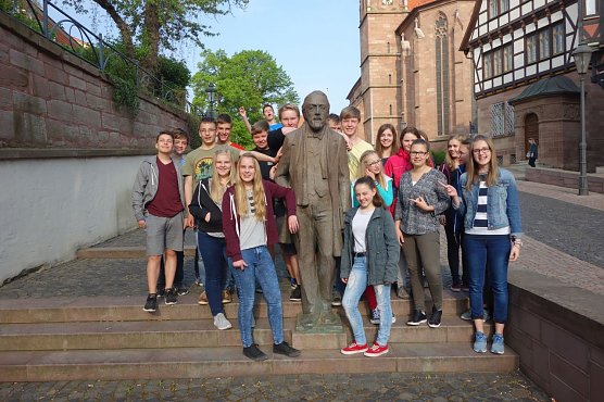Zu Besuch im Literaturmuseum (Foto: Bergschule)