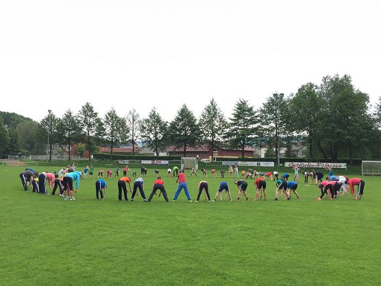 Warmmachen (Foto: Sabine Funke) Warmmachen (Foto: Sabine Funke)