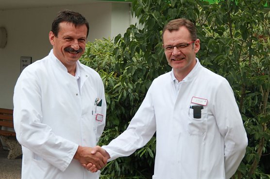 Begr&uuml;&szlig;ung (Foto: Jan-Michael Sch&uuml;rholz)