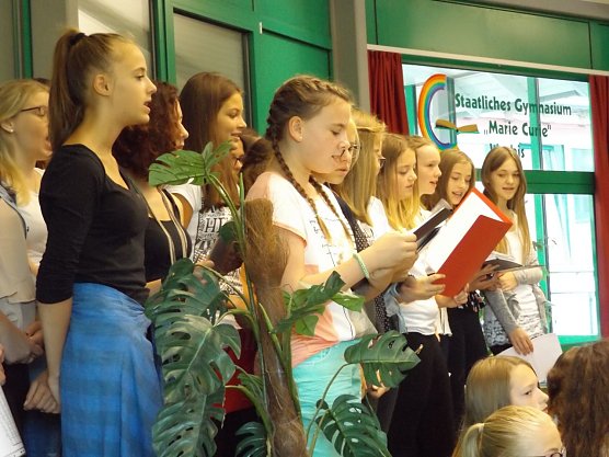 5. Klasse begr&uuml;&szlig;t (Foto: Thiele)