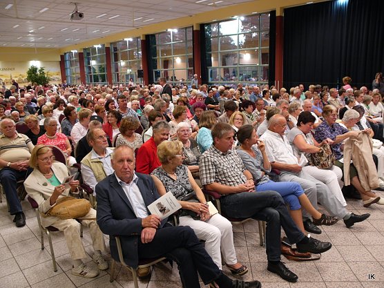 Besucher bei Andreas Englisch (Foto: Ilka K&uuml;hn)