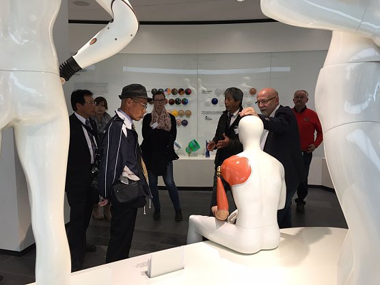 Zu Besuch bei Otto Bock (Foto: Stadt Lfd-Wbs)