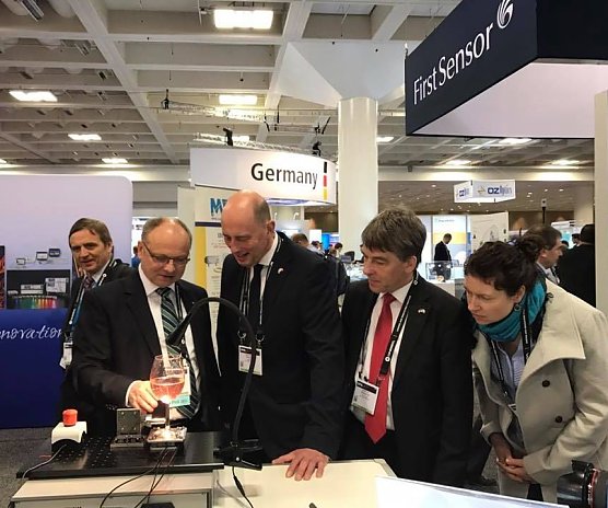 Messe-Besuch in Kaliformien (Foto: TMWWDG)