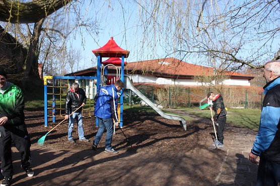 Fr&uuml;hjahrsputz (Foto: Elke Sagorski)