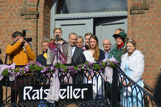 Empfang am Rathaus (Foto: R&uuml;diger Eckert)