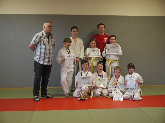 Pr&uuml;fung bestanden (Foto: Kampfsportverein)