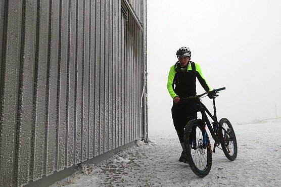 Man kann auch mal von der Stra&szlig;e abkommen. Heiligabend 2016 (Foto: V. Franke)