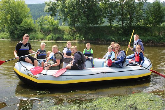Schlauchbootfahren (Foto: Feuwerwehr Heilibad Heiligenstadt) Schlauchbootfahren (Foto: Feuwerwehr Heilibad Heiligenstadt)