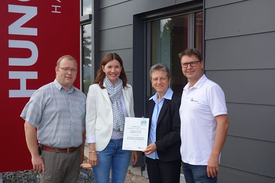 Auszeichnung f&uuml;r Holzbau Hunold (Foto: IKK )