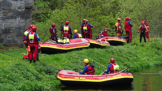 Ausbildung bei der DLRG (Foto: Christian Steins) Ausbildung bei der DLRG (Foto: Christian Steins)