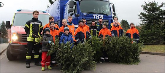 Weihnachtsbaumaktion 2018 (Foto: Jugendfeuerwehr)