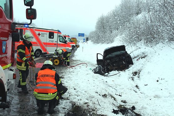 Unfall A38 (Foto: Feuerwehr Heiligenstadt) Unfall A38 (Foto: Feuerwehr Heiligenstadt)