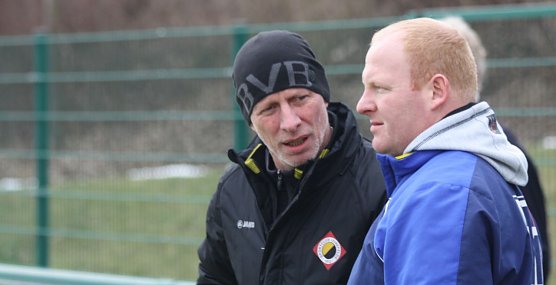 Trainer und Co-Trainer im Gespr&auml;ch (Foto: S. Grimm)