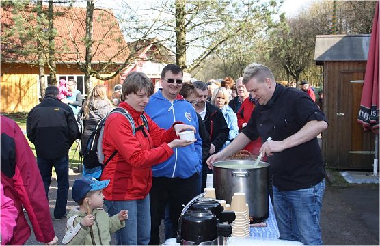 Bärlauchsuppe (Foto: Naturpark) Bärlauchsuppe (Foto: Naturpark)
