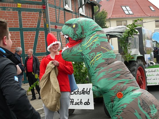Beim Umzug (Foto: Ilka K&uuml;hn)