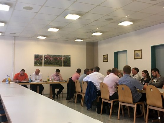 Ortsteilratsitzung Birkungen (Foto: Ilka Kühn) Ortsteilratsitzung Birkungen (Foto: Ilka Kühn)