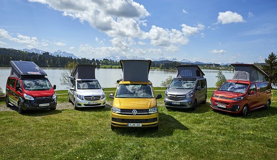 F&uuml;nf Campingbusse im Vergleichstest des ADAC (Foto: ADAC/Uwe Rattay)