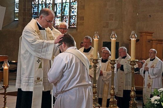 Guido Funke wurde zum Priester geweiht (Foto: Peter Weidemann)