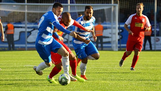 Kammlott h&auml;tte das 1:0 machen k&ouml;nnen (Foto: Bernd Peter)