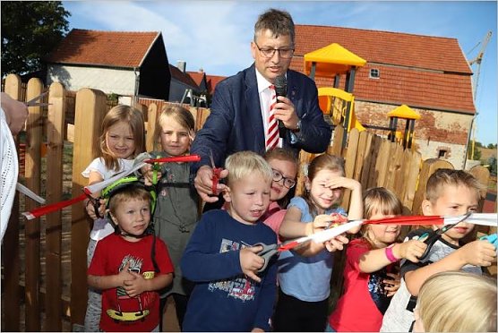 Einweihung Spielplatz Beuren (Foto: Ren&eacute; Wei&szlig;bach)