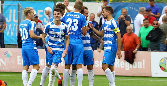 Wacker 90 Jubel (Foto: Bernd Peter)