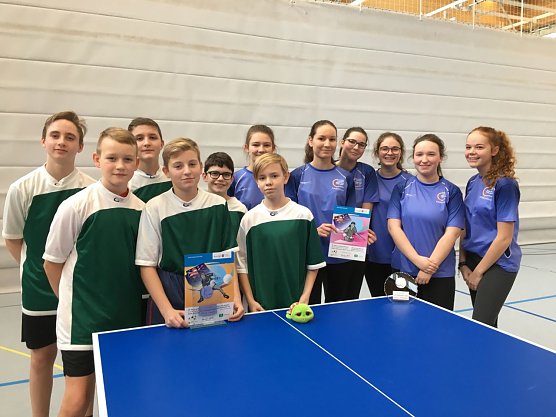 Curie-Gymnasium feierte Doppelsieg im Tischtennis (Foto: K. Gebhardt) Curie-Gymnasium feierte Doppelsieg im Tischtennis (Foto: K. Gebhardt)