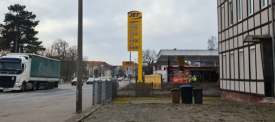An der Jet-Tankstelle wird in diesem Monat gearbeitet (Foto: nnz)