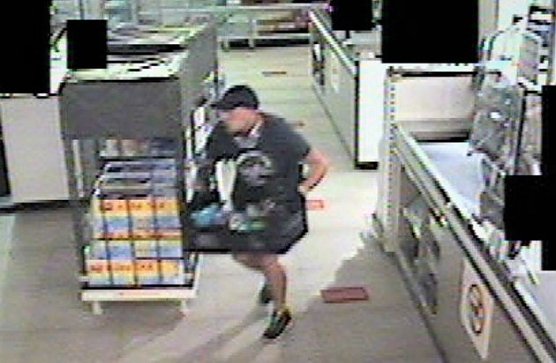 Mutmaßlicher Dieb (Foto: LPI Nordhausen) Mutmaßlicher Dieb (Foto: LPI Nordhausen)