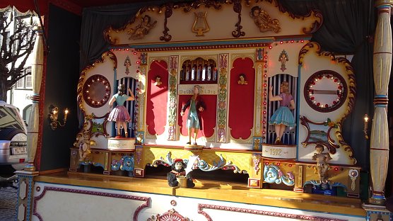 Zu den Schauwerten geh&ouml;rt auch eine historische Kirmesorgel (Foto: Wilhelm Reimann)