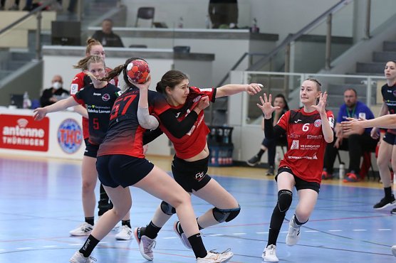 Die THC Damen k&auml;mpfen weiter um Tabellenplatz 6 (Foto: Alexander M&uuml;hlbach/THC)