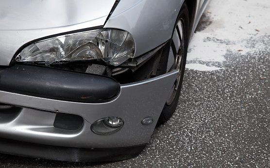 Unfallauto (Foto: Polizei) Unfallauto (Foto: Polizei)