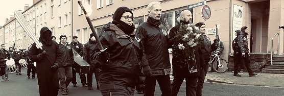 Rechtsextremer Aufmarsch in Nordhausen, Archivbild (Foto: nnz-Archiv) Rechtsextremer Aufmarsch in Nordhausen, Archivbild (Foto: nnz-Archiv)