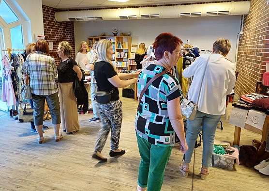 Ladies-Flohmarkt in Leinefelde (Foto: Markus Friedrich) Ladies-Flohmarkt in Leinefelde (Foto: Markus Friedrich)