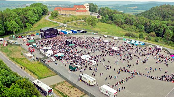 Open Air auf Burg Scharfenstein (Foto: Stadt Leinefelde-Worbis) Open Air auf Burg Scharfenstein (Foto: Stadt Leinefelde-Worbis)