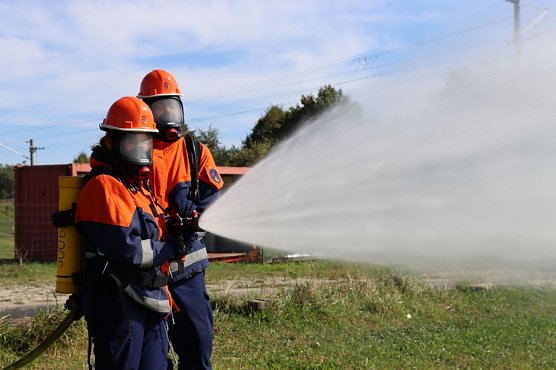 Die Jugendfeuerwehr Heilbad Heiligenstadt nahm am Berufsfeuerwehrtag teil (Foto: Jan Weinrich) Die Jugendfeuerwehr Heilbad Heiligenstadt nahm am Berufsfeuerwehrtag teil (Foto: Jan Weinrich)