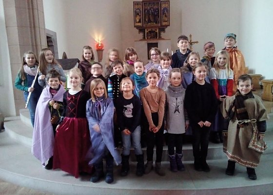 Bild: Kinder mit Elisabeth-Spiel
