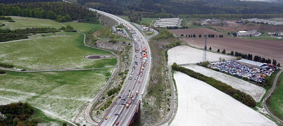 Bild: Blick aus der Hubschrauberperspektive