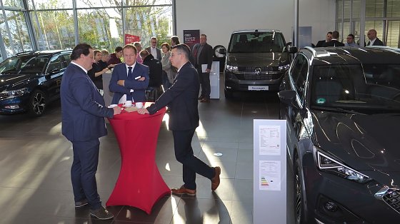 Bild: Business-Bruch im Autohaus Albertsmeyer