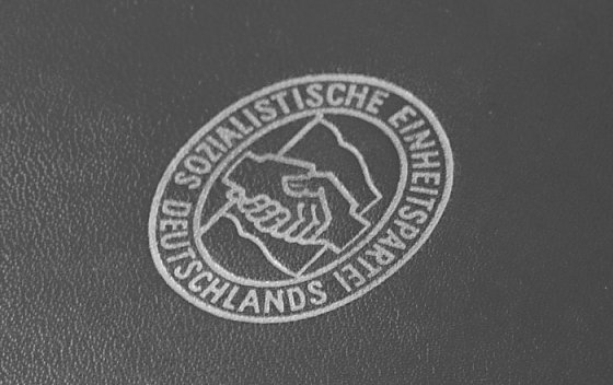 Bild: Ausschnitt SED-Mitgliedsbuch