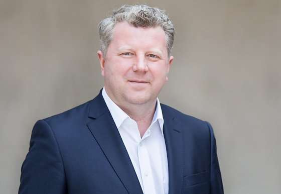 Bild: Leitet seit rund einem Jahr das Regionale Service Center der IHK in Nordhausen: Christian B&ouml;duel