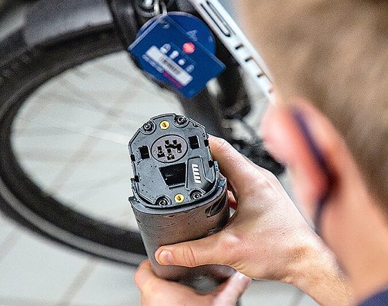 Bild: Ausgebaut und nachgeschaut