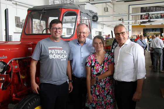 Bild: Innenminister Georg Maier (rechts) auf Wahlkampftour im vergangenen Jahr in Nordhausen