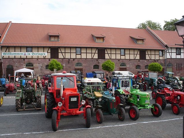 Bild: Trecker und Schlepper