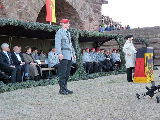 Bild: Gel&ouml;bnis am Kyffh&auml;user