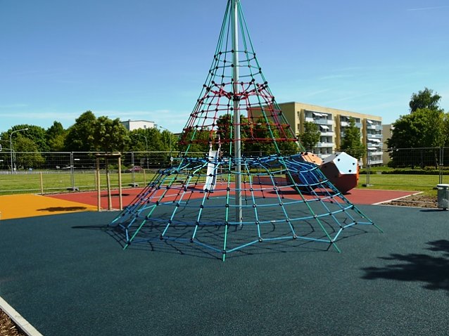 Bild: Neuer Spielplatz in Leinefelde