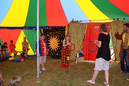 Bild: Zirkus im Haus am Lunapark