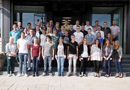 Bild: Neue Azubis bei Ottobock